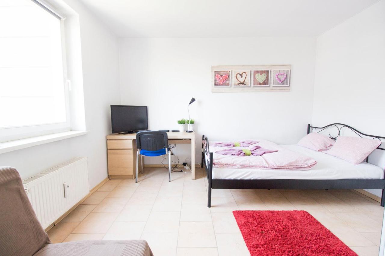 Lucky Apartaments Old Town -Economy Вроцлав Екстериор снимка